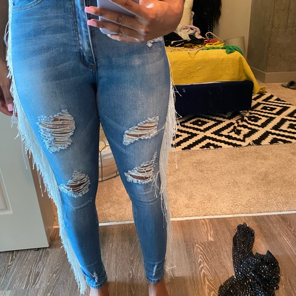 Tassel distressed blue jeans - Picture 6 of 6